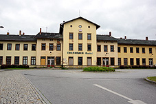 min 853 13.jpg min 853 13.jpg